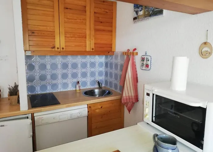 Confortable Au Sauze Avec Balcon, Proche Pistes - Fr-1-804-59 Enchastrayes